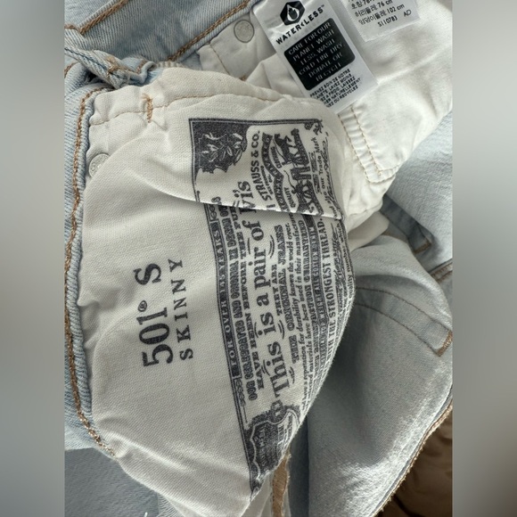 Levi's Women Light Blue Straight Skinny Jeans W30 L28 - Picture 3 of 6